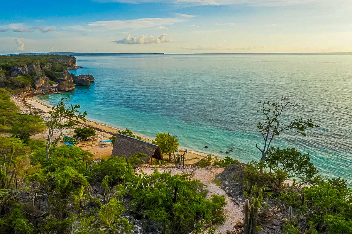 Explore Bahía de Las Águilas · Visit Dominican Republic