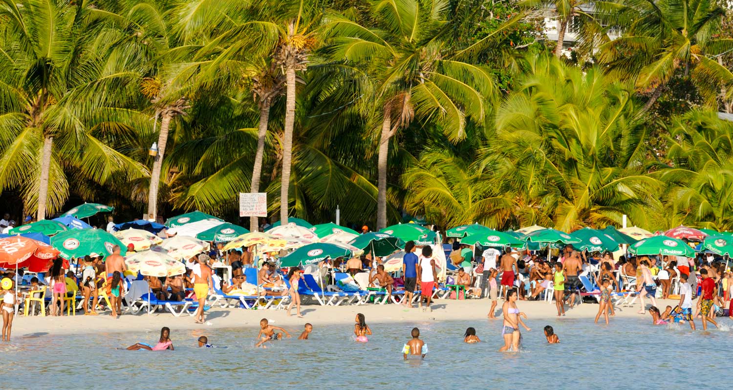 hit-the-beach-in-boca-chica-visit-dominican-republic